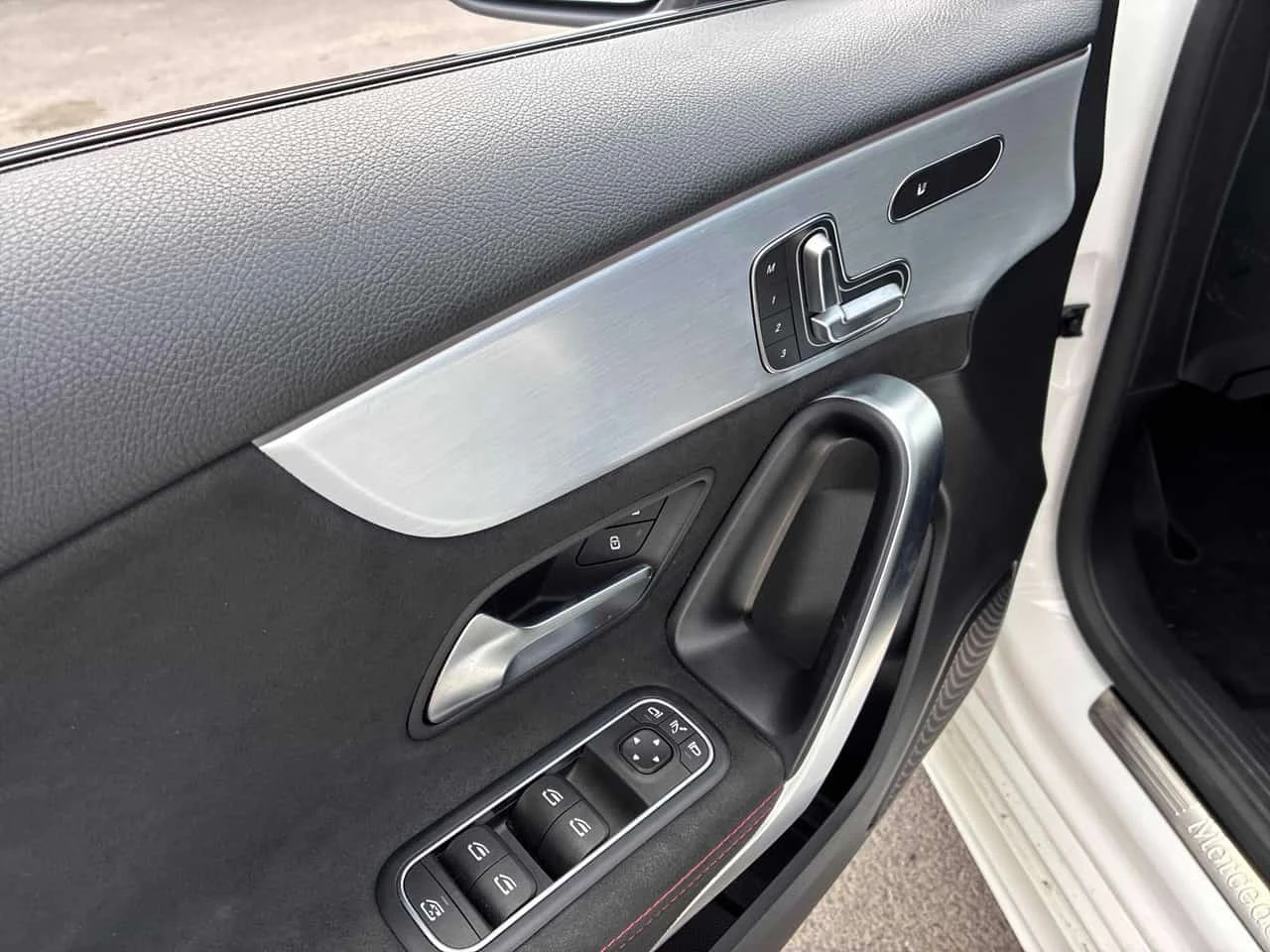 Mercedes-Benz A 250 * CARFAX * ��� ������������ ������ | Mobile.bg � ����������� 12