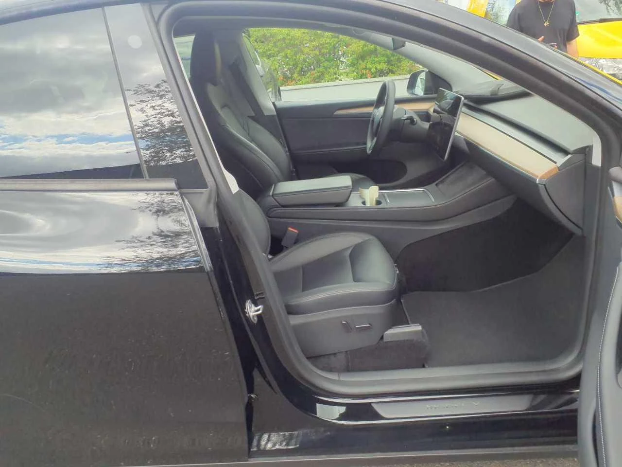 Tesla Model Y Long Range Dual Motor Leather LED Navi 95.2% SoH | Mobile.bg � ����������� 5