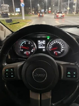 Jeep Grand cherokee 3.0D-LIMITED-241KC-4x4-КОЖА-ПОДГРЕВ-КАМЕРА-KEYLESS, снимка 17