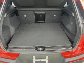 Volvo XC40 * АВТО КРЕДИТ* ЦЕНА ДО БГ * Сервизна история * , снимка 13