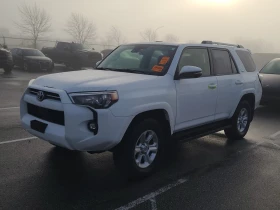 Toyota 4runner SR5 Premium 4WD, снимка 2
