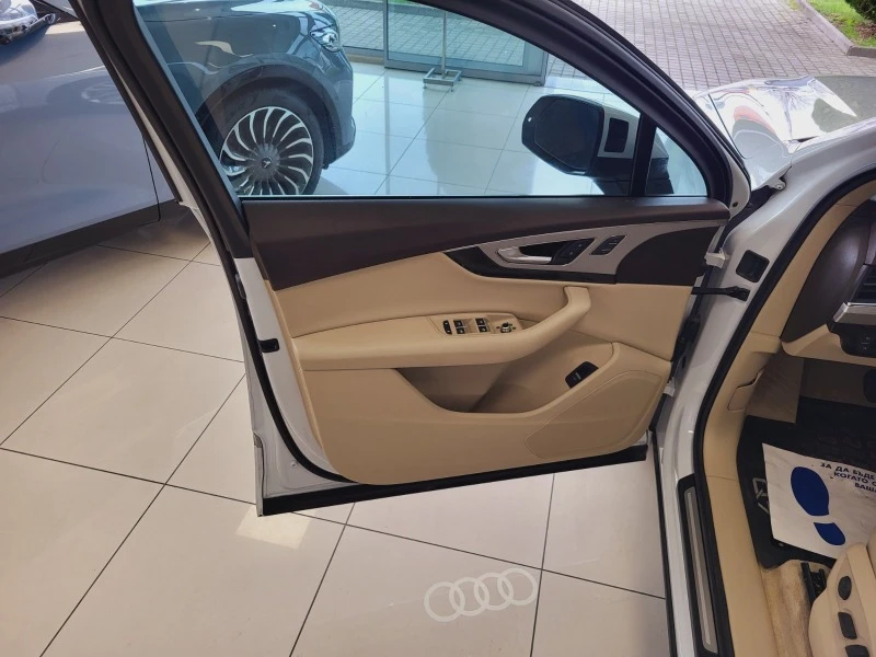 Audi Q7 S-line 6+ 1 4x4 , снимка 17 - Автомобили и джипове - 44727738