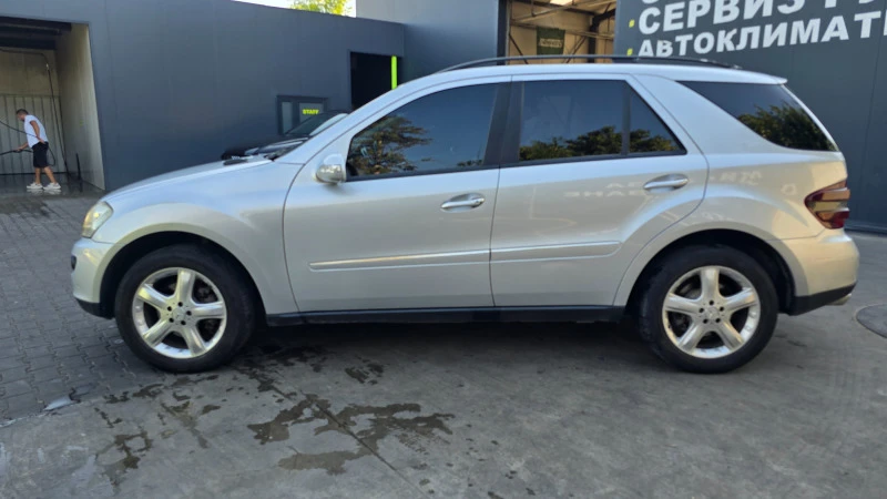 Mercedes-Benz ML 320 320cdi Navi, снимка 8 - Автомобили и джипове - 46784072