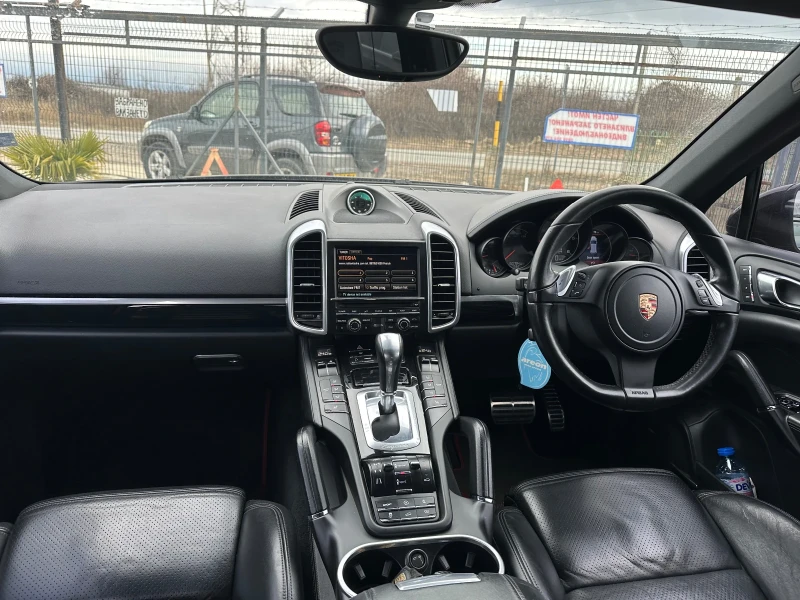 Porsche Cayenne 3.0D FULL, снимка 6 - Автомобили и джипове - 48668278