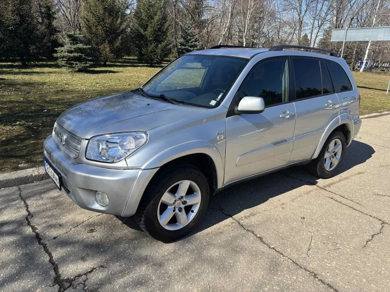 Toyota Rav4, снимка 1 - Автомобили и джипове - 49375300