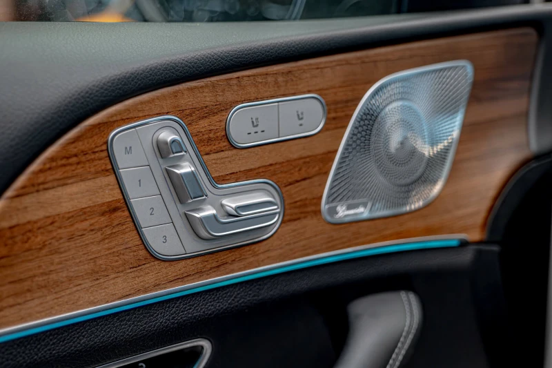 Mercedes-Benz GLE 350 e/AMG/Coupe/4Matic/Burmester/Камера360, снимка 8 - Автомобили и джипове - 50433746