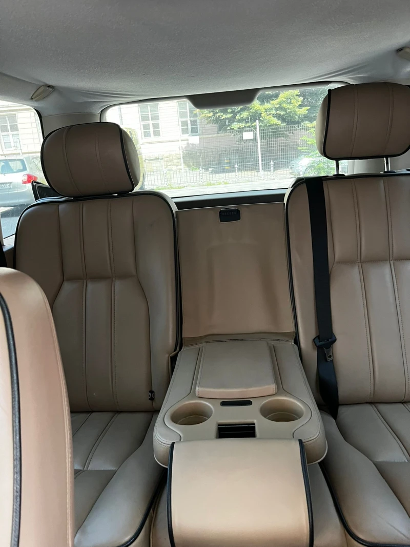 Land Rover Range rover 3.6 TDV8, снимка 2 - Автомобили и джипове - 51911554