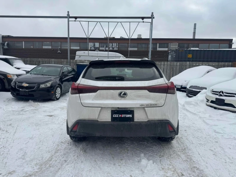 Lexus UX 300h * CARFAX* ПОДГРЕВИ* ШИБИДАХ, снимка 5 - Автомобили и джипове - 53280278