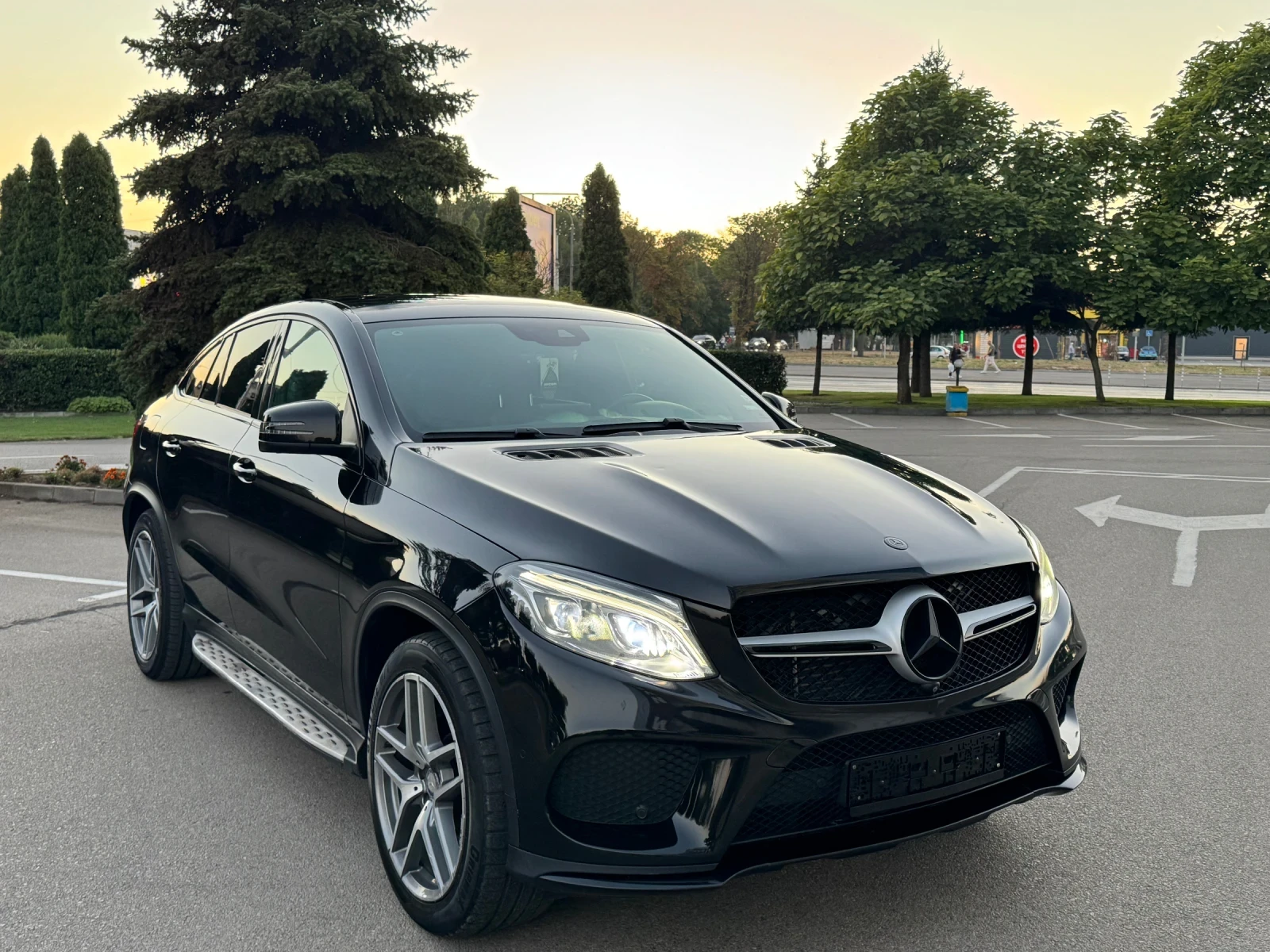 Mercedes-Benz GLE 350 D/AMG/Coupe/Harman Kardon/Камера360/Панор ама/, снимка 1