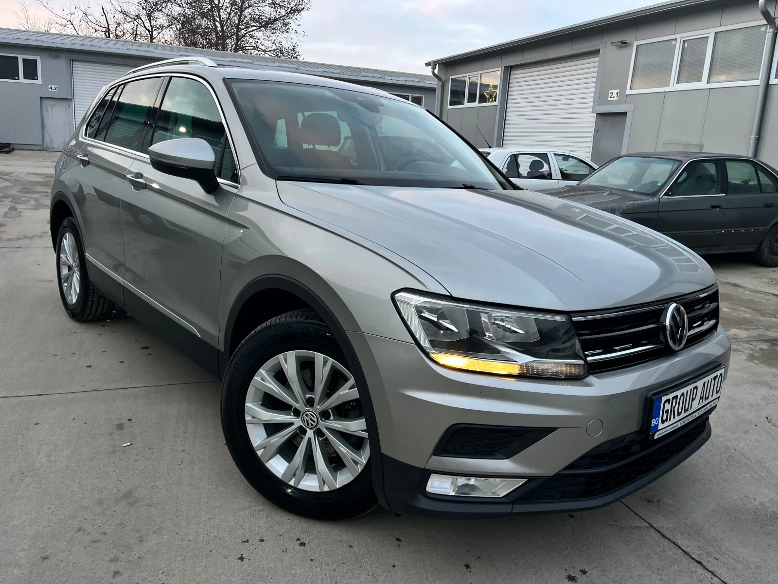 VW Tiguan 2, 0TDI-150k.c/АВТОМАТИК/НАВИГАЦИЯ/ДИСТРОНИК/НОВА!, снимка 1