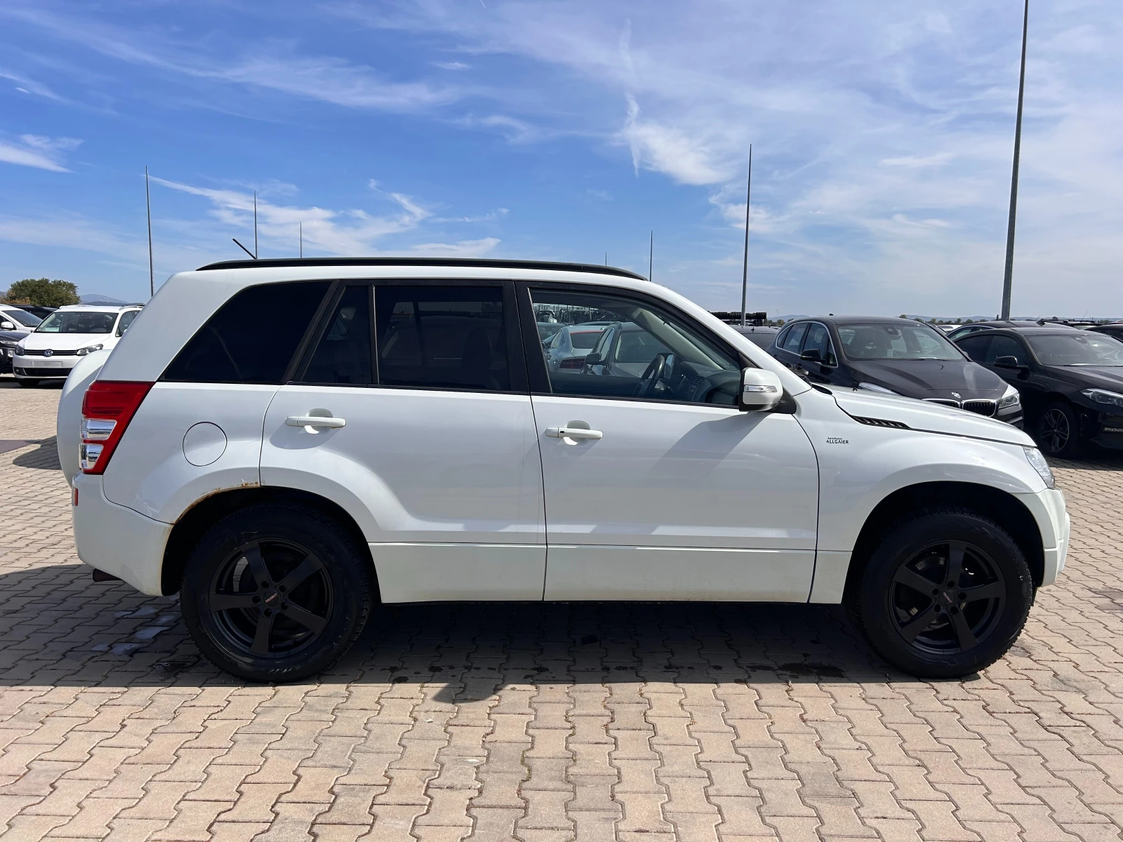 Suzuki Grand vitara 2.4VVT 4X4 AVTOMAT/NAVI/KOJA EURO 5 ЛИЗИНГ - изображение 5