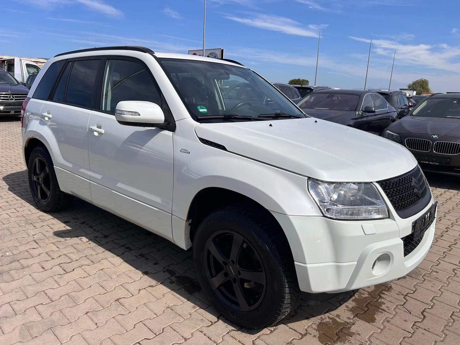 Suzuki Grand vitara 2.4VVT 4X4 AVTOMAT/NAVI/KOJA EURO 5 ЛИЗИНГ - изображение 4