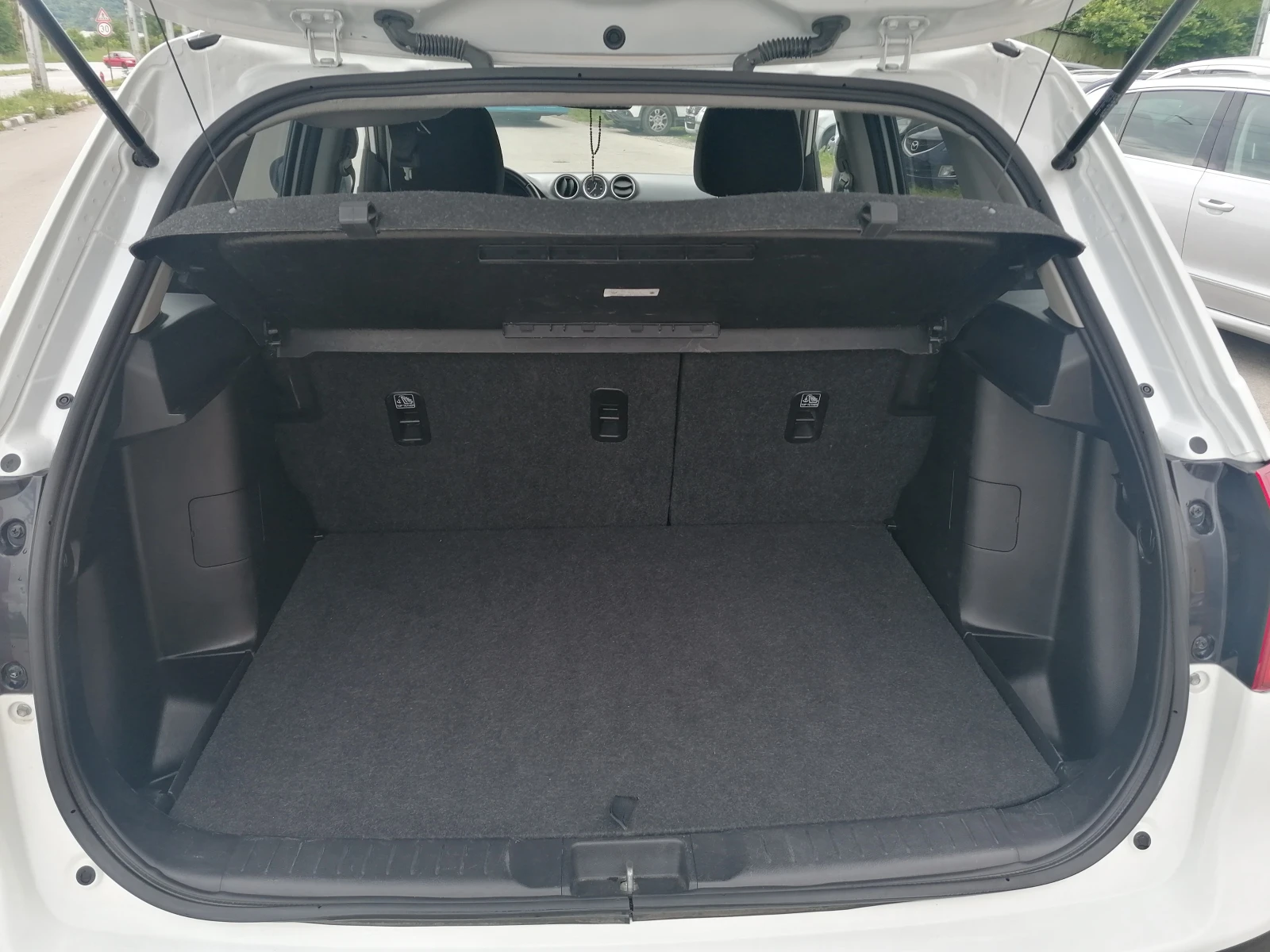 Suzuki Vitara 1.6 D 4X4  | Mobile.bg — изображение 17