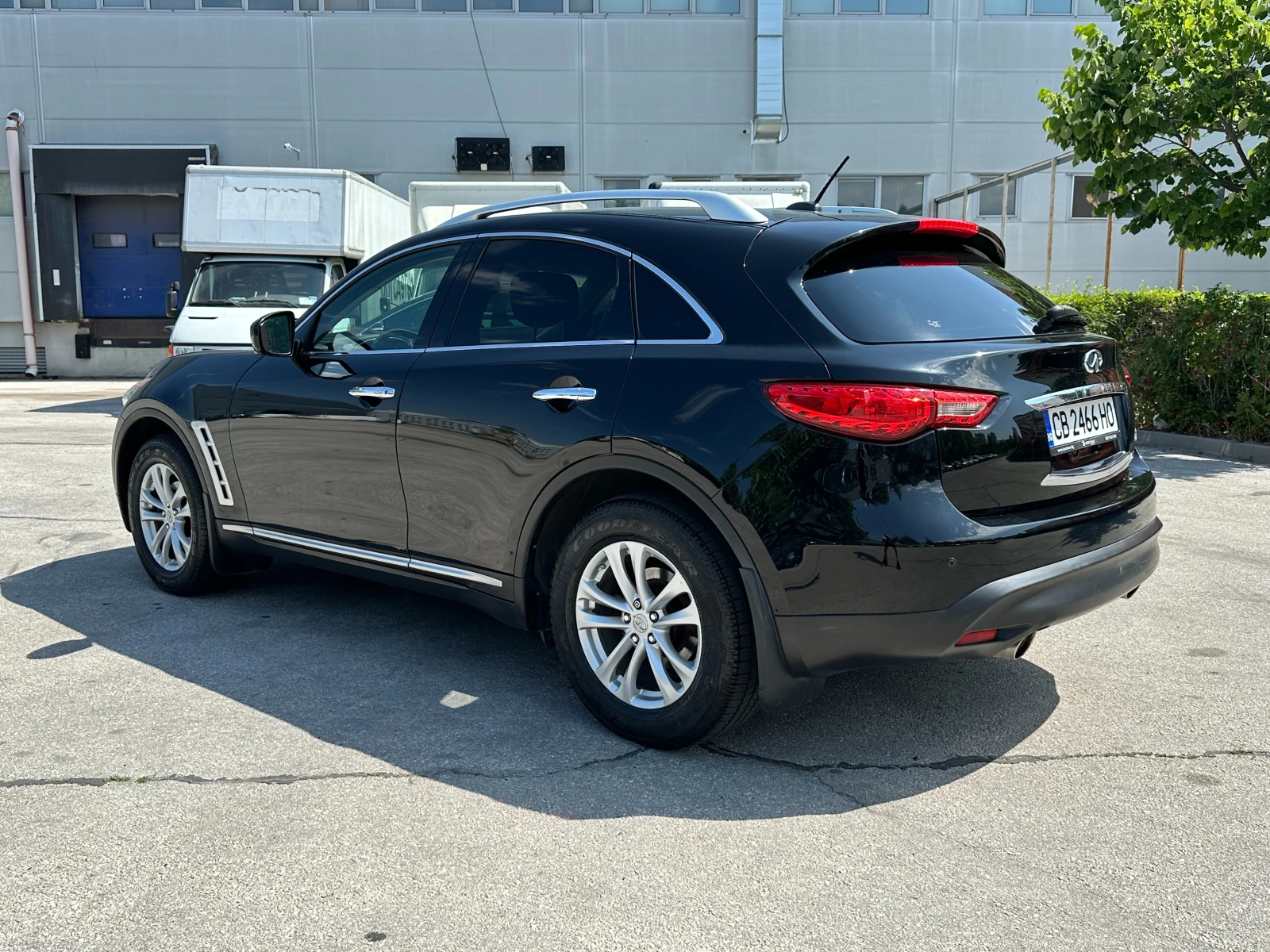 Infiniti Fx 35 3.5i 284 к.с. - изображение 3