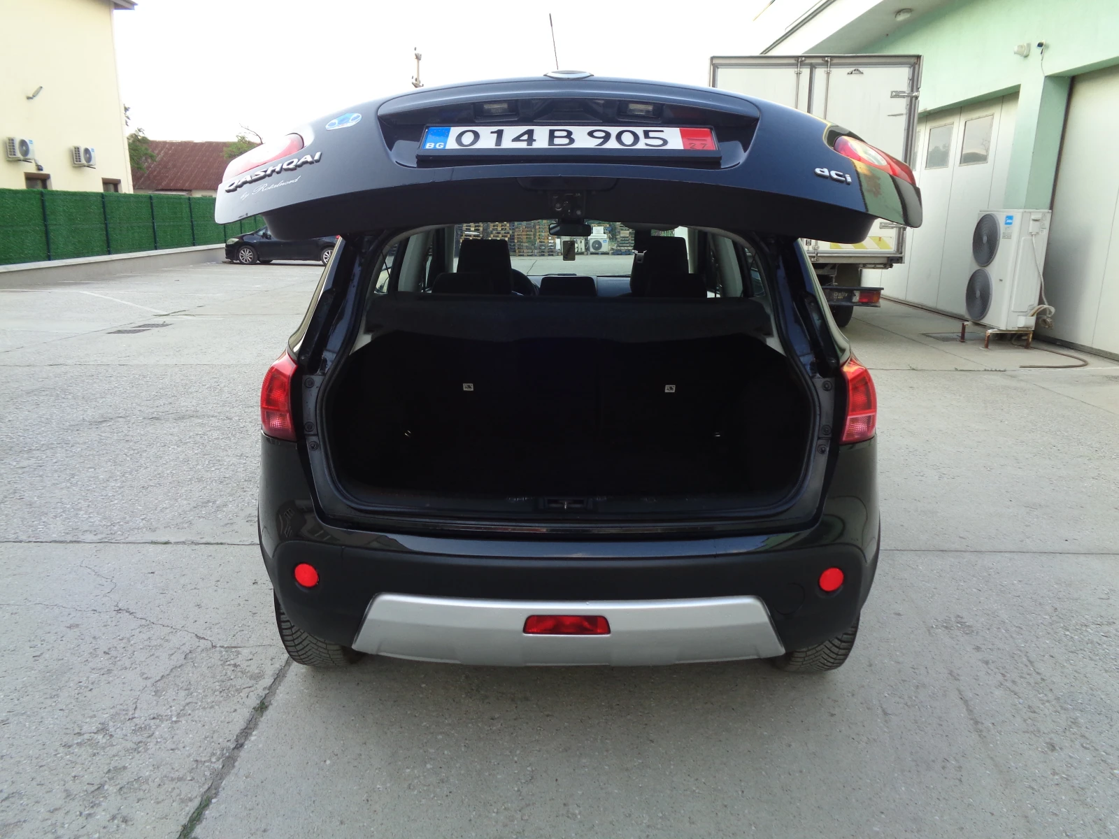 Nissan Qashqai 1.5dCI-106-TEKNA-LIZING - изображение 8