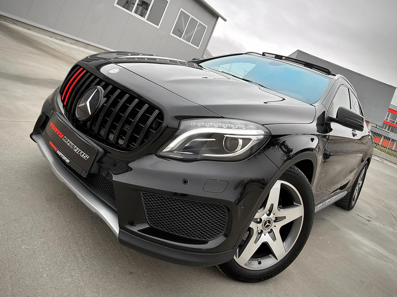 Mercedes-Benz GLA 220 AMG Line/ 4MATIC/ PANO/ EXCLUSIVE/ CAMERA/ RED | Mobile.bg   16