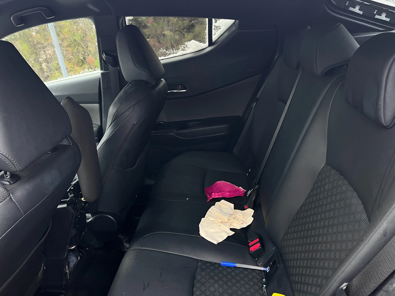 Toyota C-HR 2.0 Turbo HYBRID CVT - изображение 8