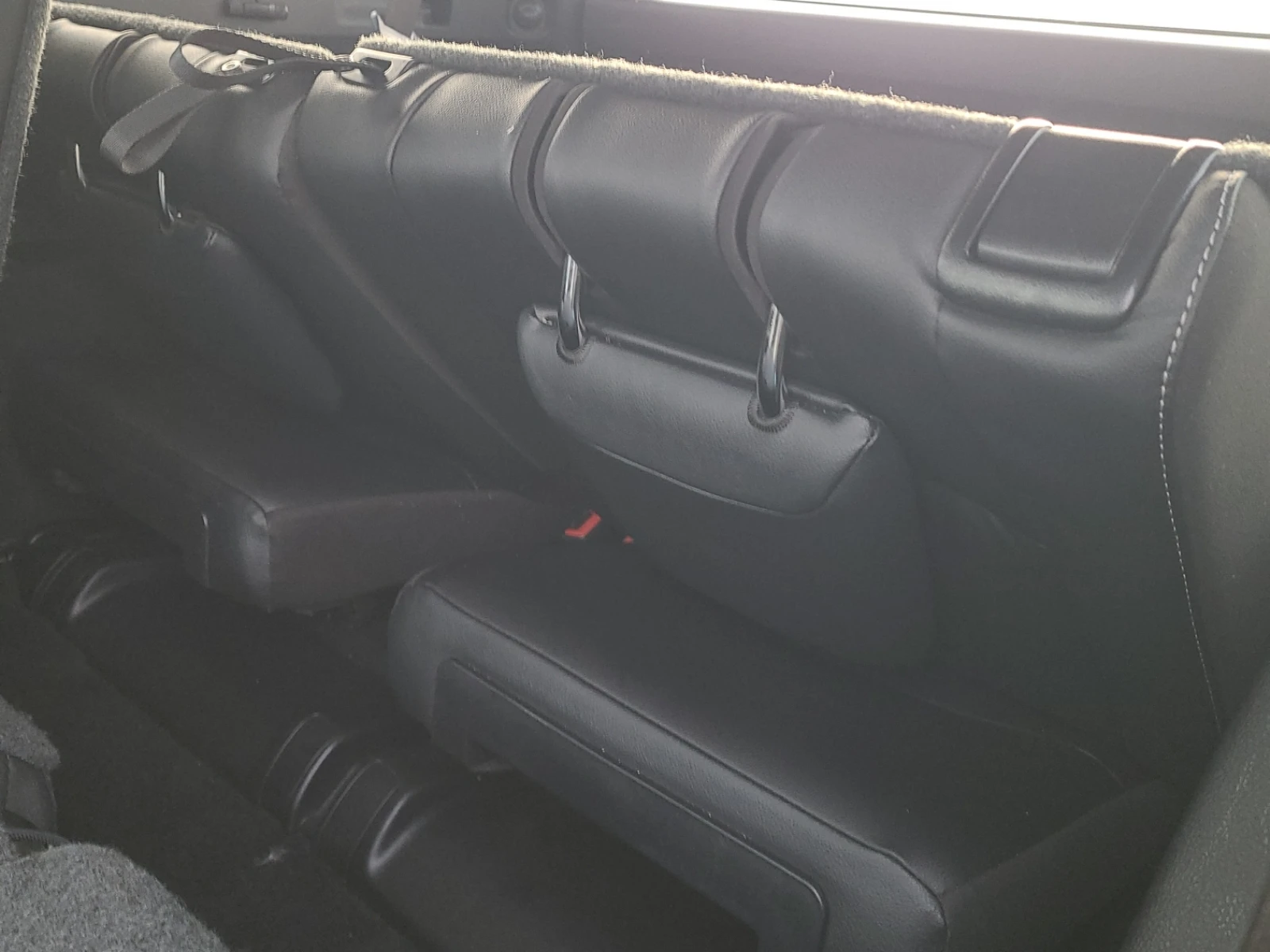 Toyota 4runner SR5 Premium 4WD - изображение 10