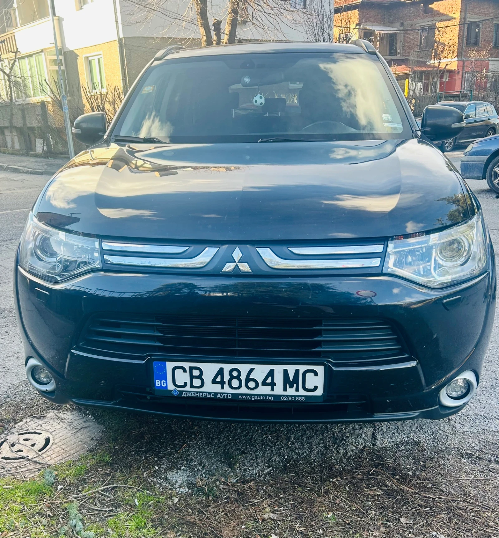Mitsubishi Outlander Mitsubishi Outlander 2.2D 4WD, 7 местен - изображение 3