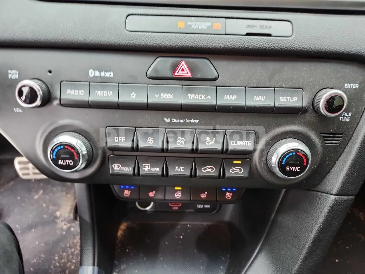 Kia Sportage, снимка 15 - Автомобили и джипове - 54182777