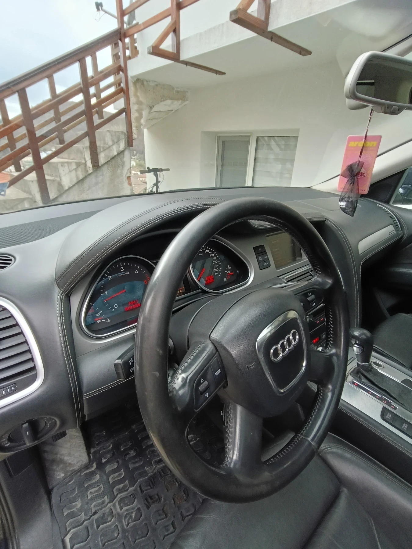 Audi Q7 4.2TDI, снимка 7 - Автомобили и джипове - 54237045