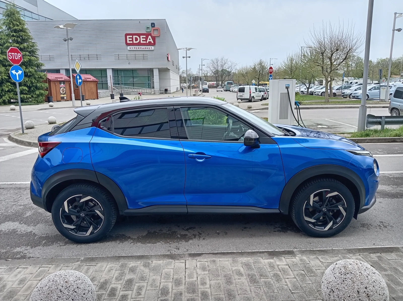 Nissan Juke N-Connecta 2WD, снимка 2 - Автомобили и джипове - 54281124
