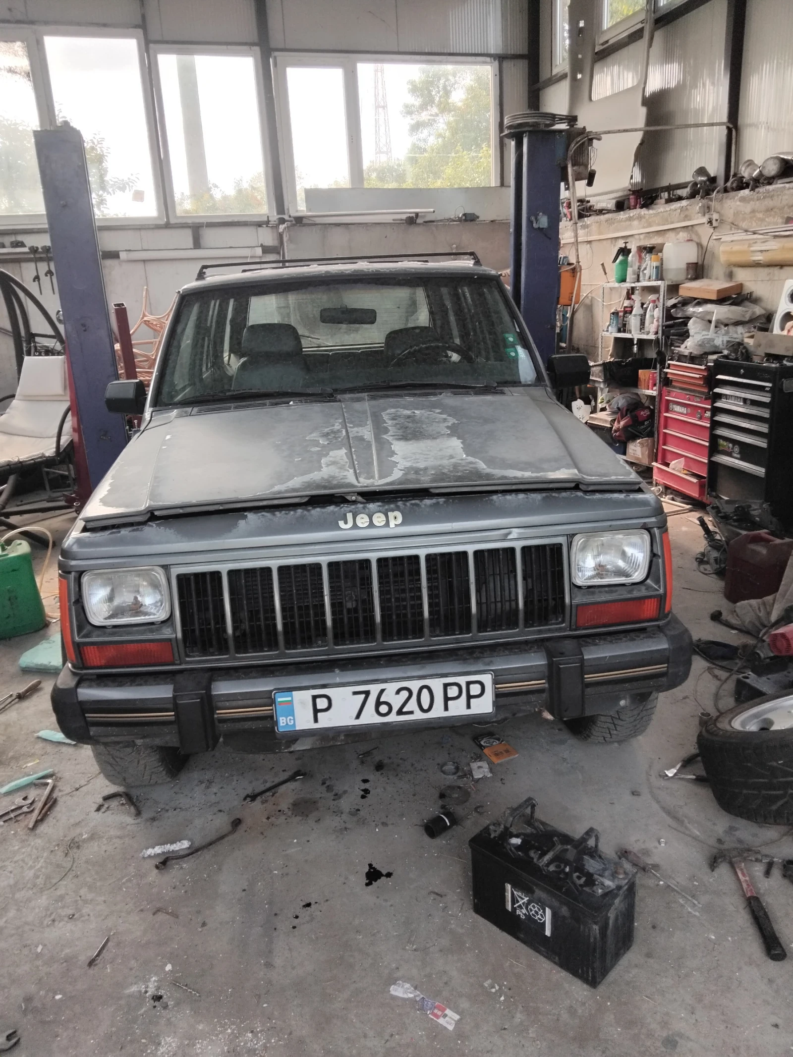 Jeep Cherokee, снимка 8 - Автомобили и джипове - 54661030