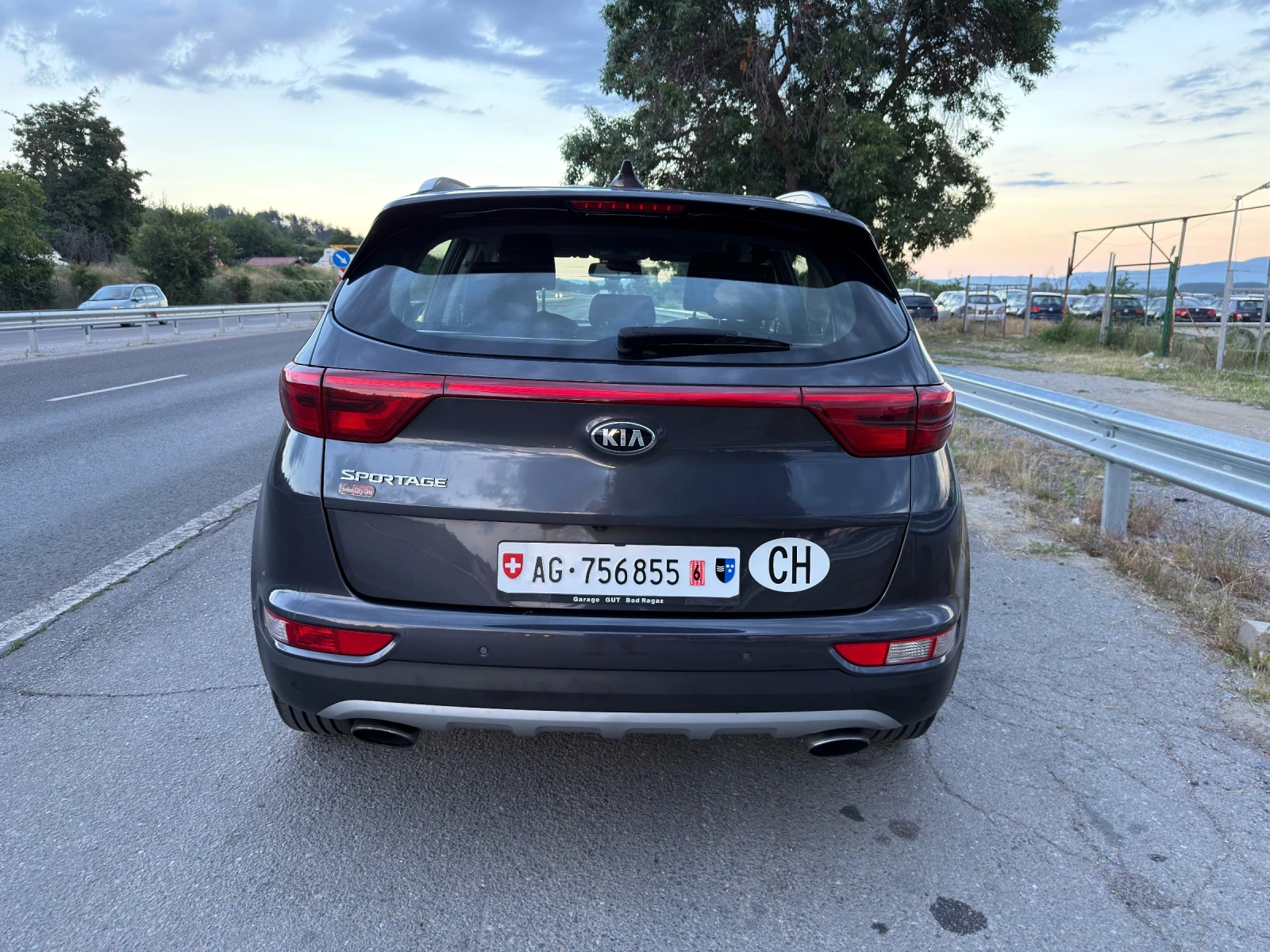 Kia Sportage 1.6 T-GDi 4x4 ШВЕЙЦАРИЯ, снимка 5 - Автомобили и джипове - 56194095