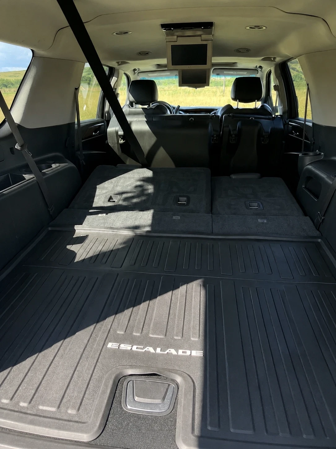 Cadillac Escalade ESV LUXURY 6.2 PETROL, снимка 15 - Автомобили и джипове - 56205387