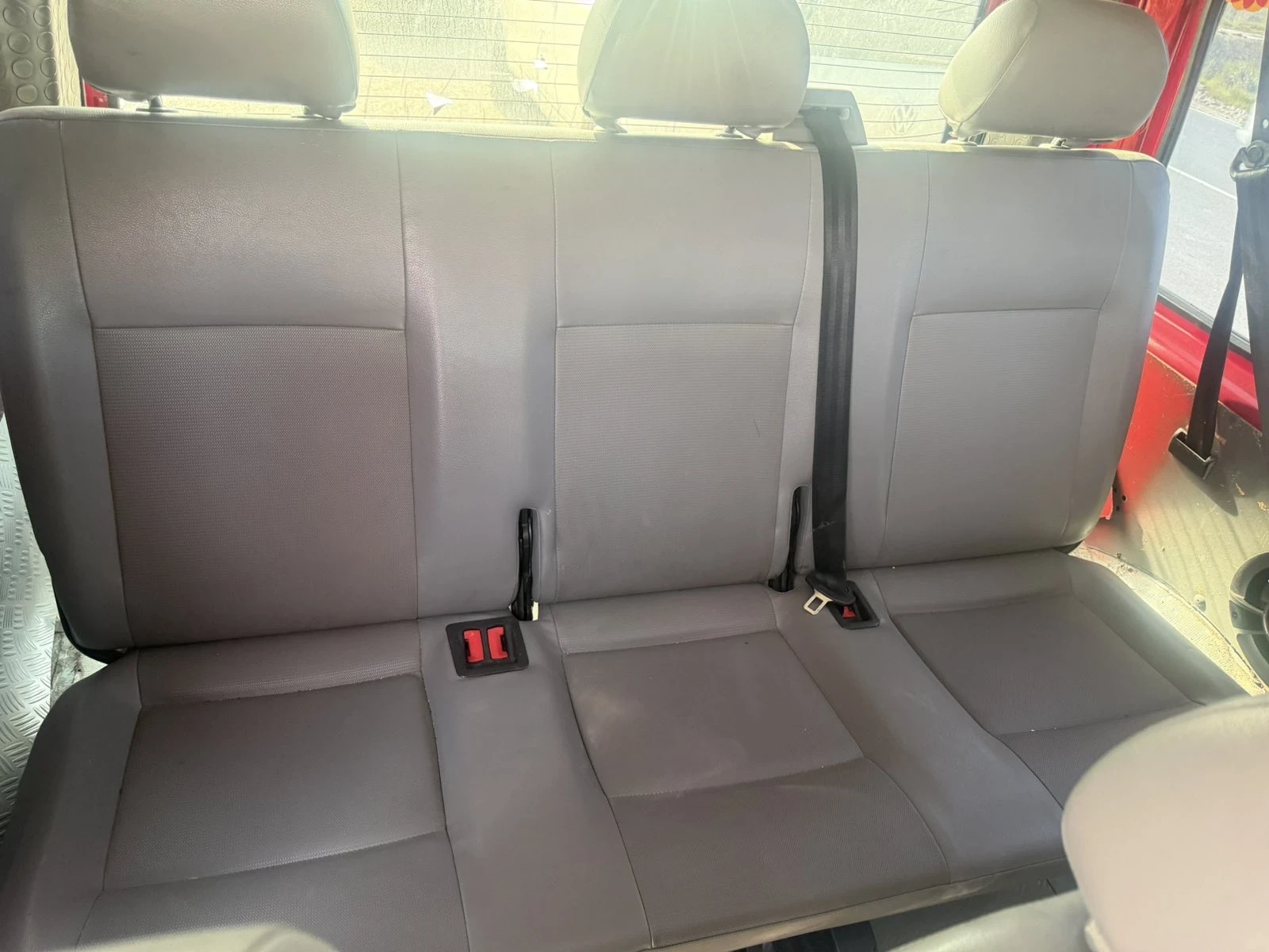 VW T5 2.5TDI 8+ 1 БАРТЕР ЛИЗИНГ 6 СКОРОСТИ, снимка 11 - Бусове и автобуси - 54233014