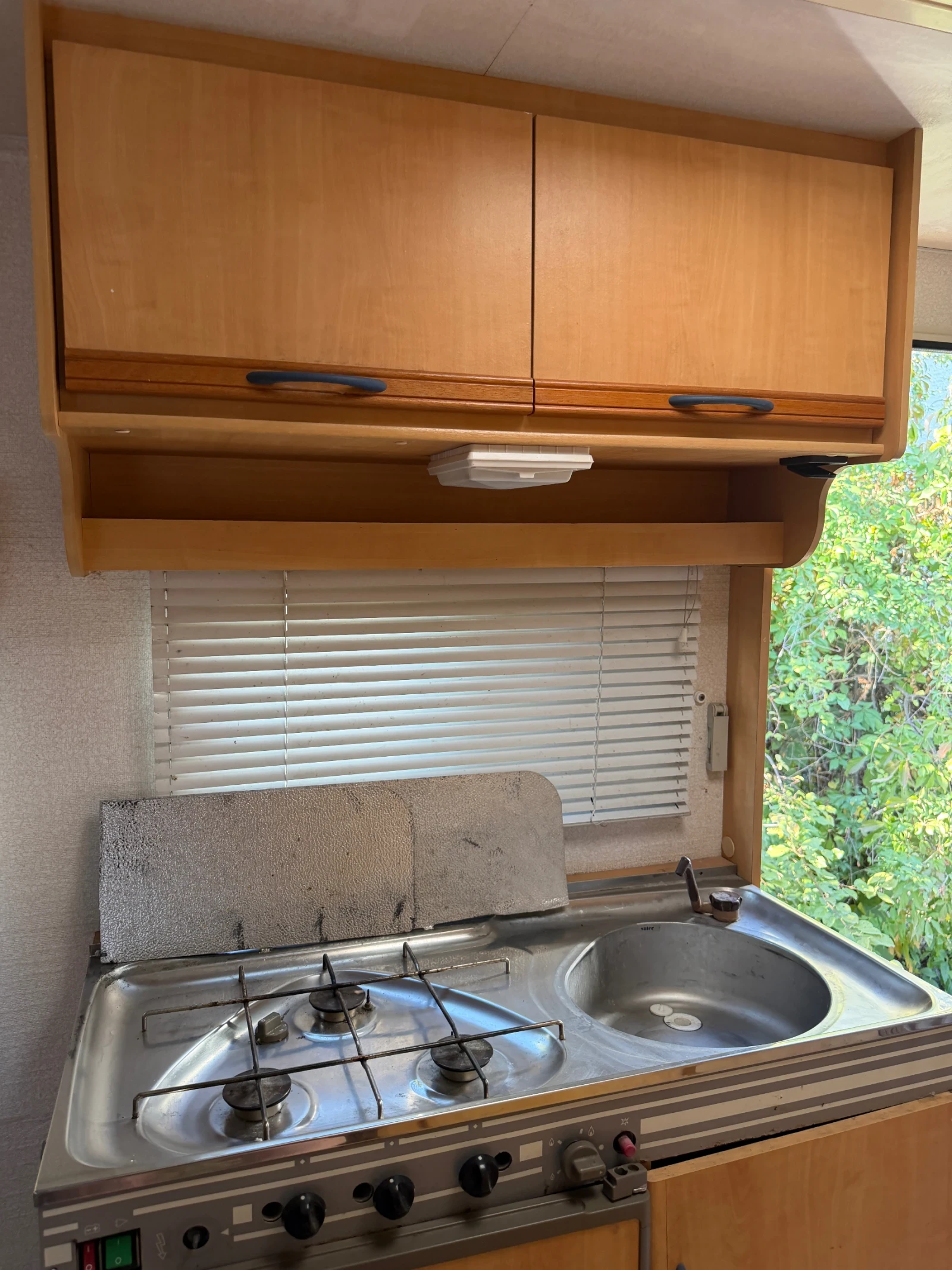 Каравана Caravelair, снимка 9 - Каравани и кемпери - 56343207
