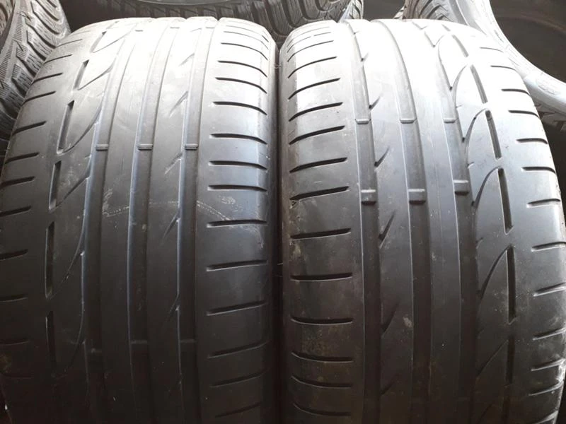 Гуми Летни 245/40R18, снимка 1 - Гуми и джанти - 24665286