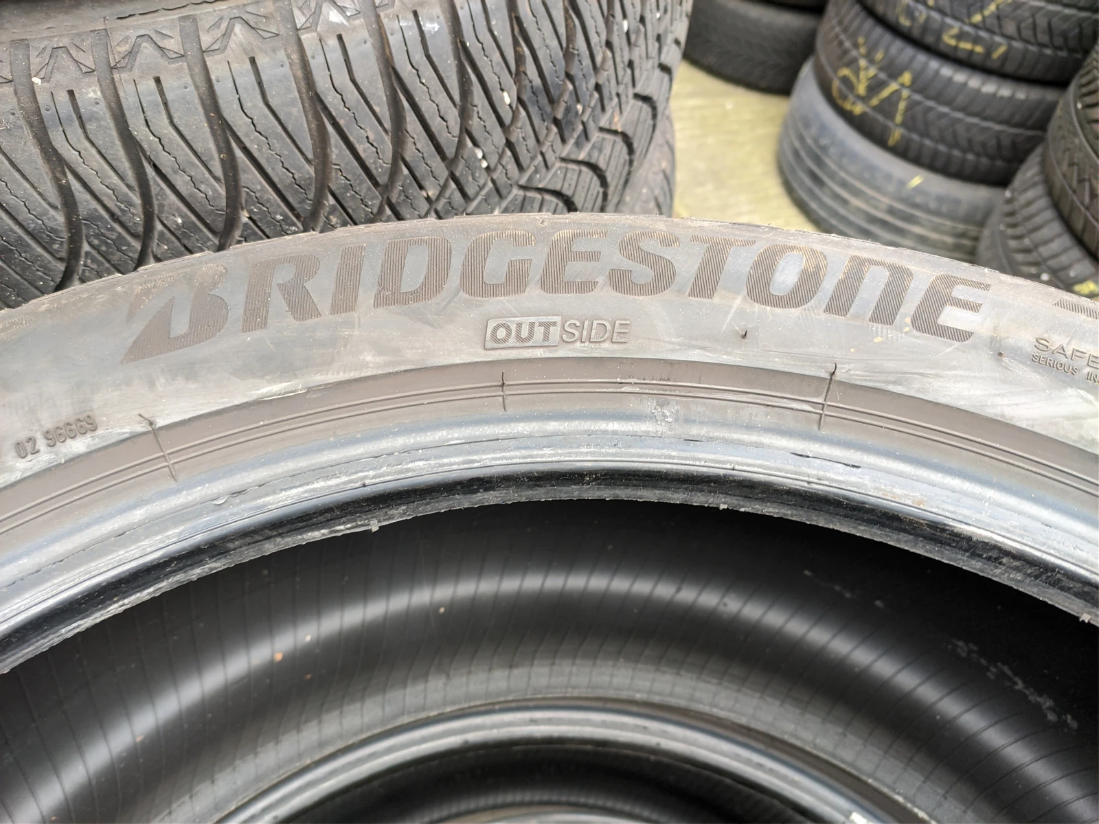 ���� 285/40R21 | Mobile.bg � ����������� 9
