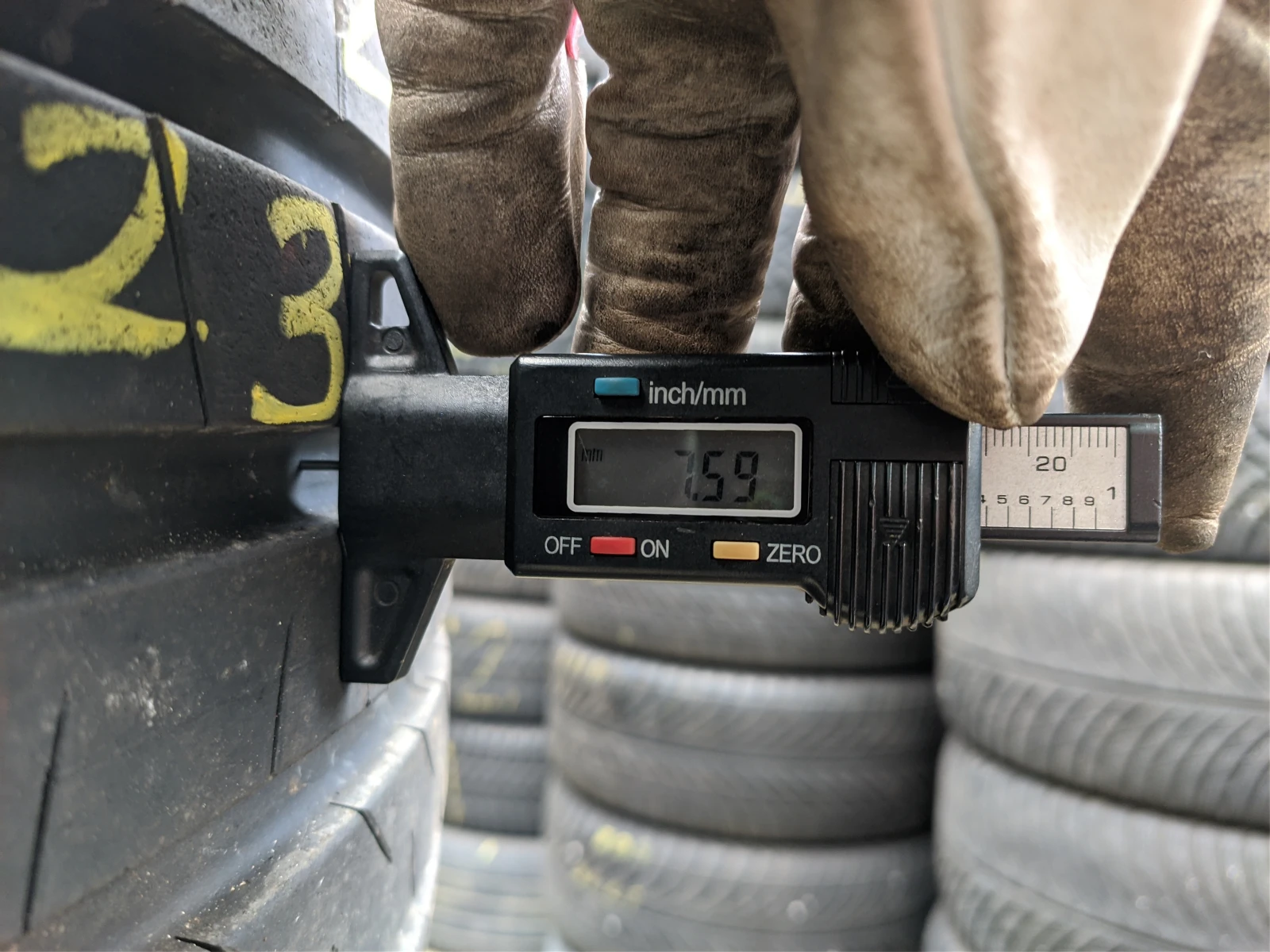 ���� 285/40R21 | Mobile.bg � ����������� 6