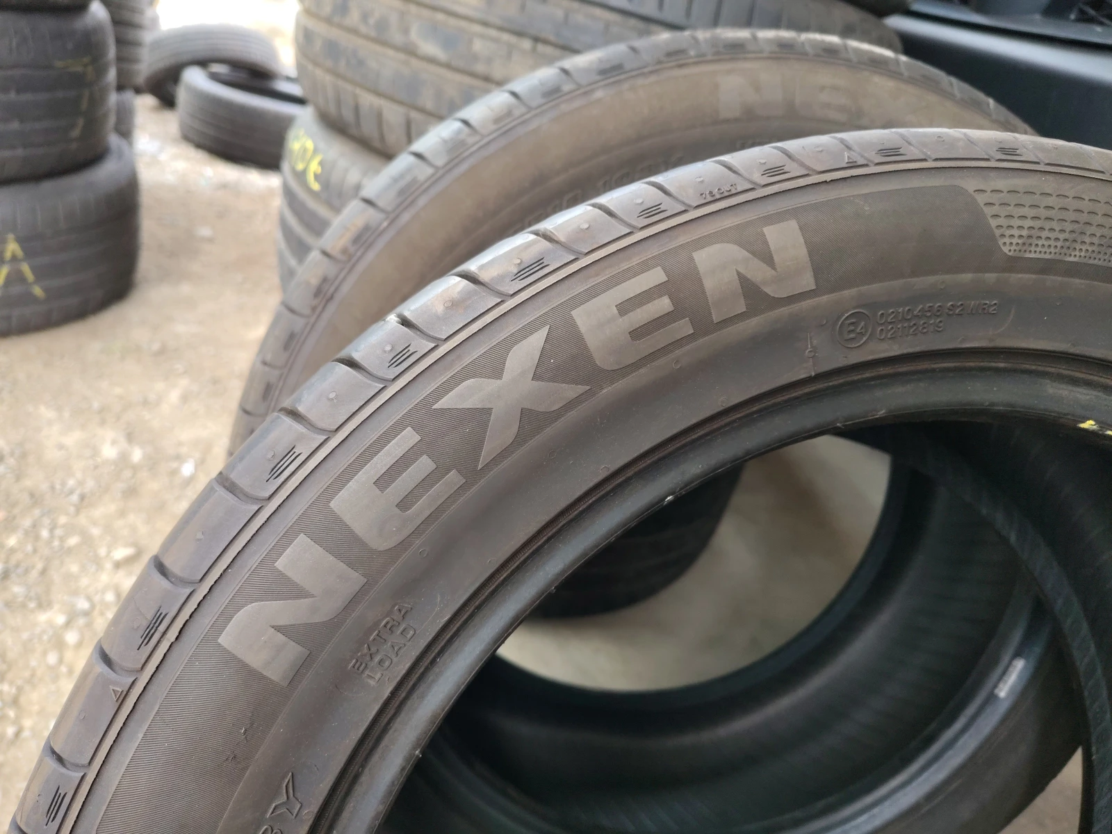 Гуми Летни 255/45R18, снимка 4 - Гуми и джанти - 55842240