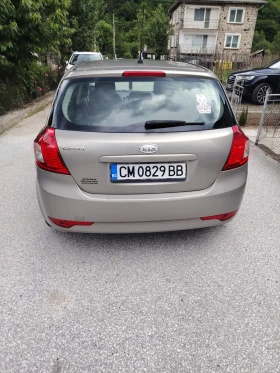 Kia Ceed, снимка 2