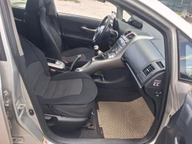 Toyota Auris, снимка 12