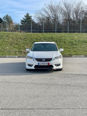 Honda Accord Touring, снимка 2