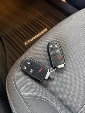 Dodge Charger R/T 5.7 HEMI V8   373 �.�. | Mobile.bg � ����� ������ 11