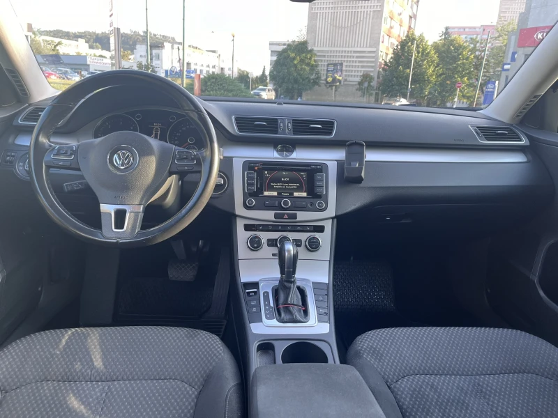 VW Passat, снимка 10 - Автомобили и джипове - 47336773