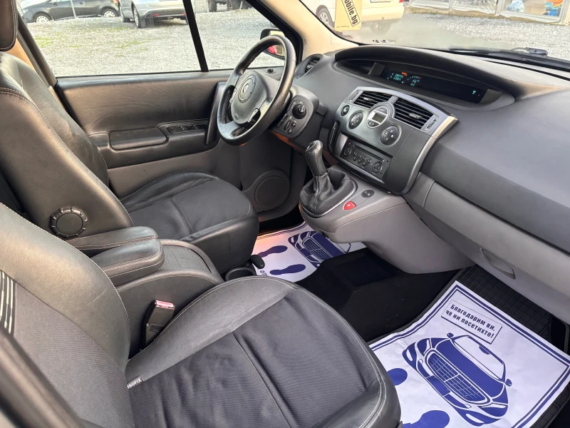 Renault Scenic 1.6i , снимка 14 - Автомобили и джипове - 47400168