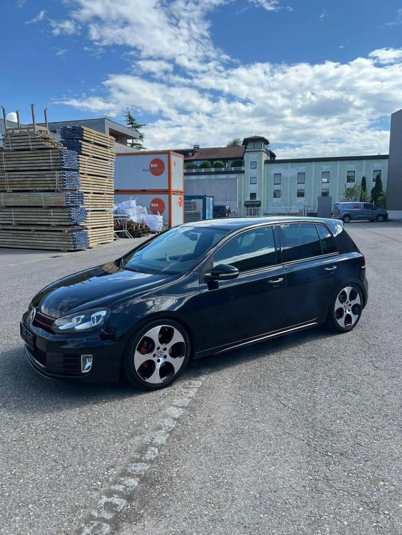 VW Golf GTI, снимка 14 - Автомобили и джипове - 47449657