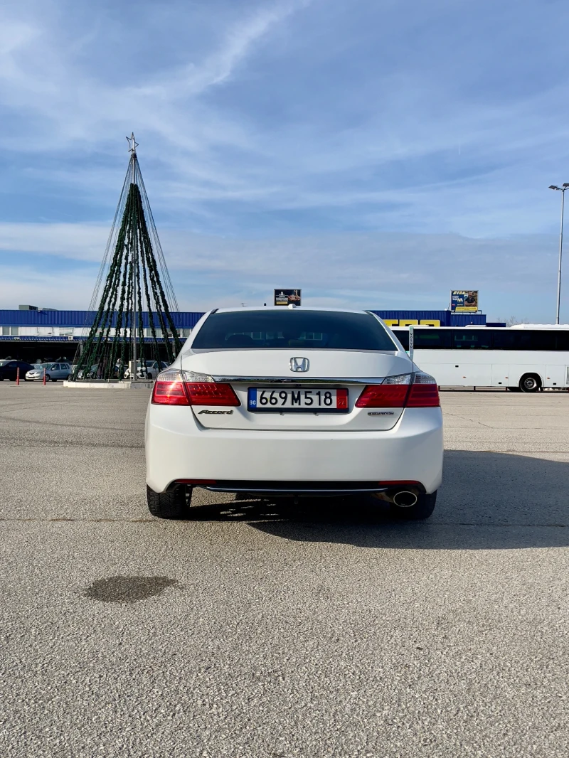 Honda Accord Touring, снимка 5 - Автомобили и джипове - 48345571