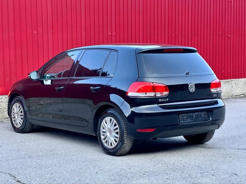 VW Golf 1.6TDI, снимка 4 - Автомобили и джипове - 49091330