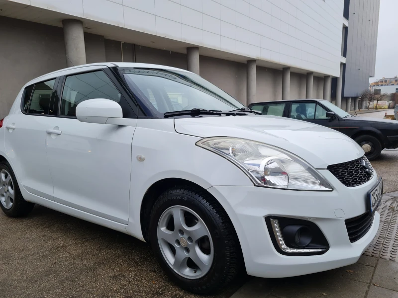 Suzuki Swift, снимка 1 - Автомобили и джипове - 49324363