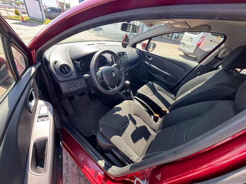 Renault Clio IV Grandtour TCe 75 к.с. Stop&Start BVM5, снимка 14 - Автомобили и джипове - 51116987