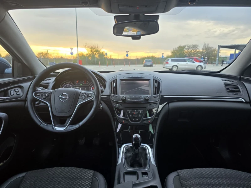 Opel Insignia Cosmo 1.6 SIDI TURBO, снимка 15 - Автомобили и джипове - 52434313