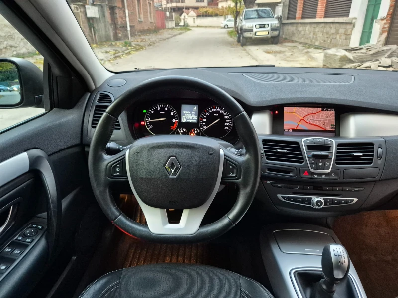 Renault Laguna 2.0i-Authentique-navi- koja-6speed, снимка 17 - Автомобили и джипове - 52472258