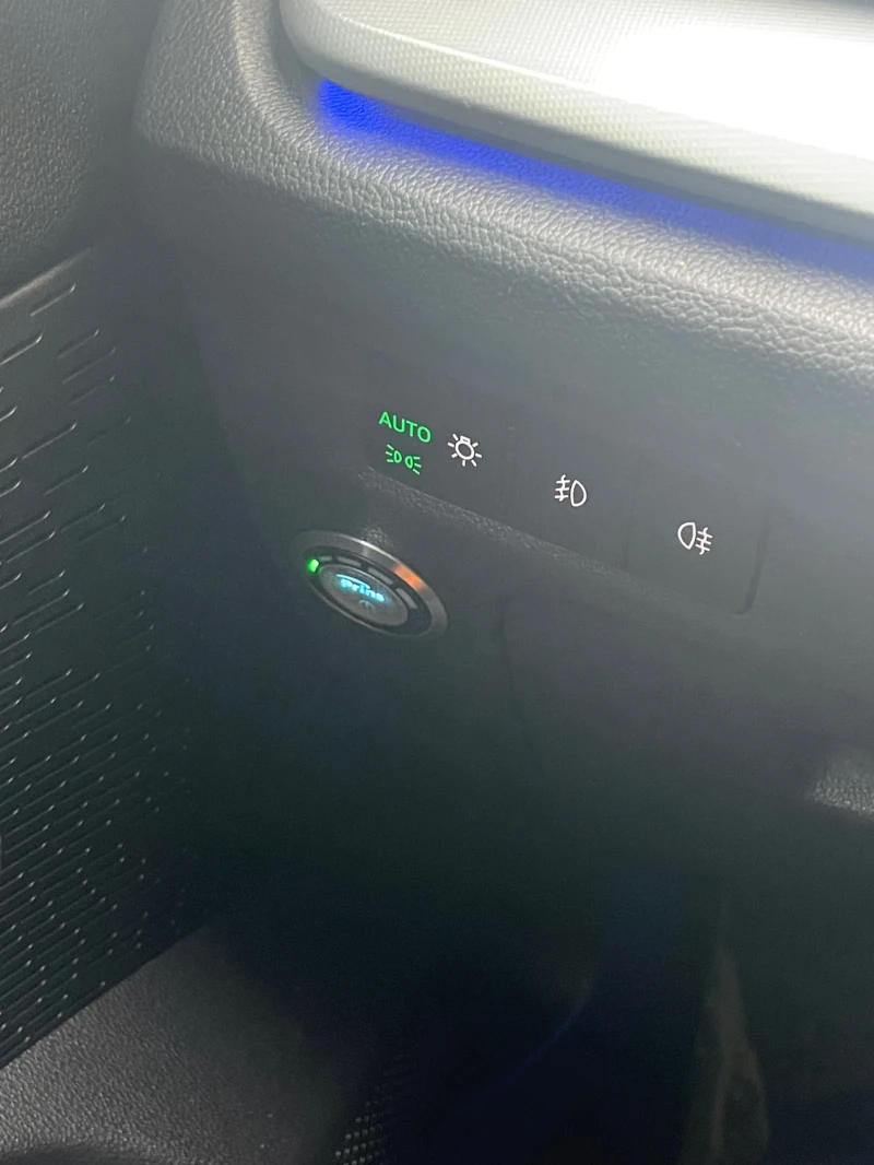 Skoda Octavia 1.5 TSI M-hev, снимка 7 - Автомобили и джипове - 53102237