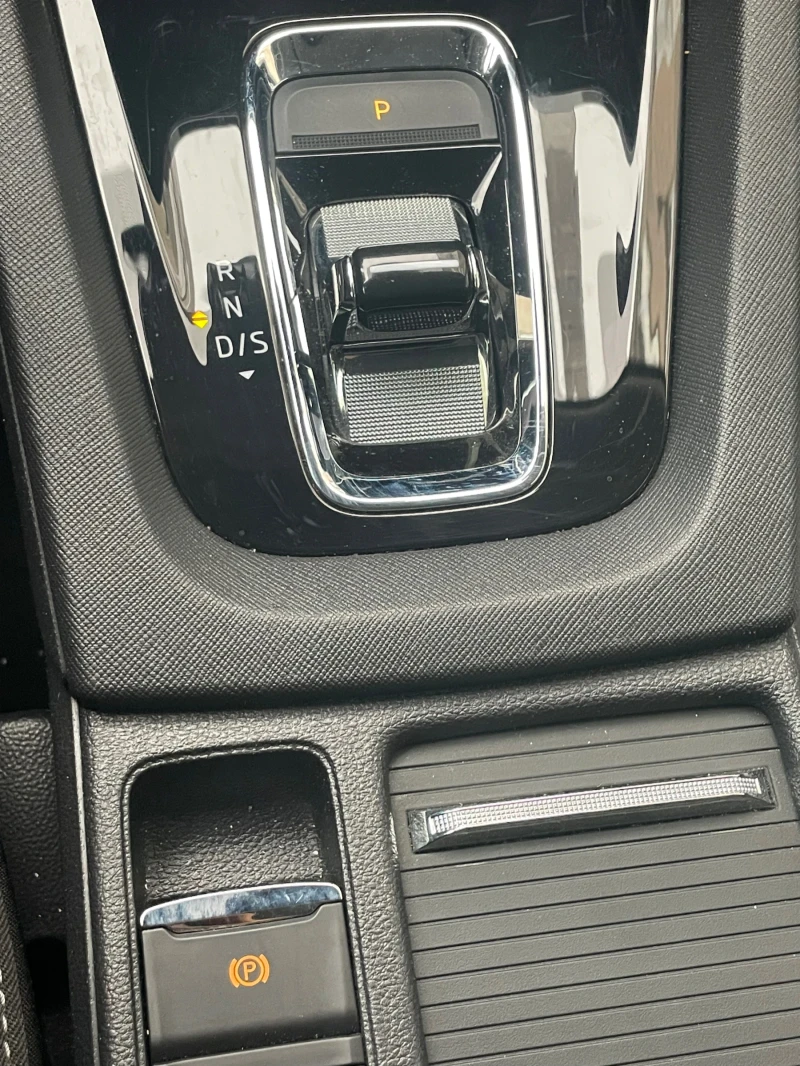 Skoda Octavia 1.5 TSI M-hev, снимка 8 - Автомобили и джипове - 53102237